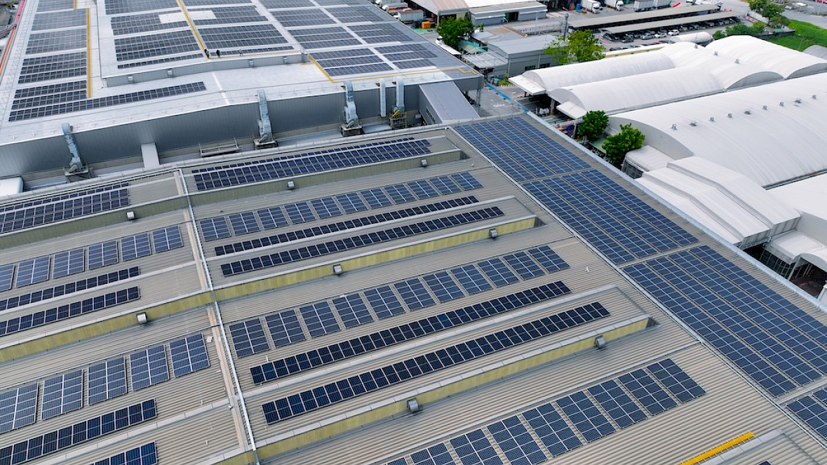 Cómo la energía solar aumenta el valor de propiedades comerciales